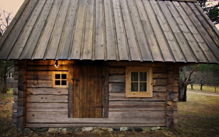 suitsusaun, palksaun, traditsiooniline käsitöö, taastatud, renoveeritud